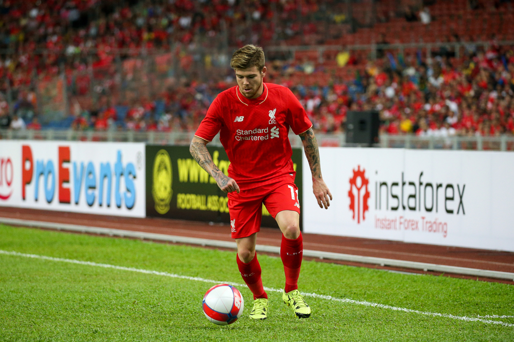 Alberto Moreno na celowniku AS Romy