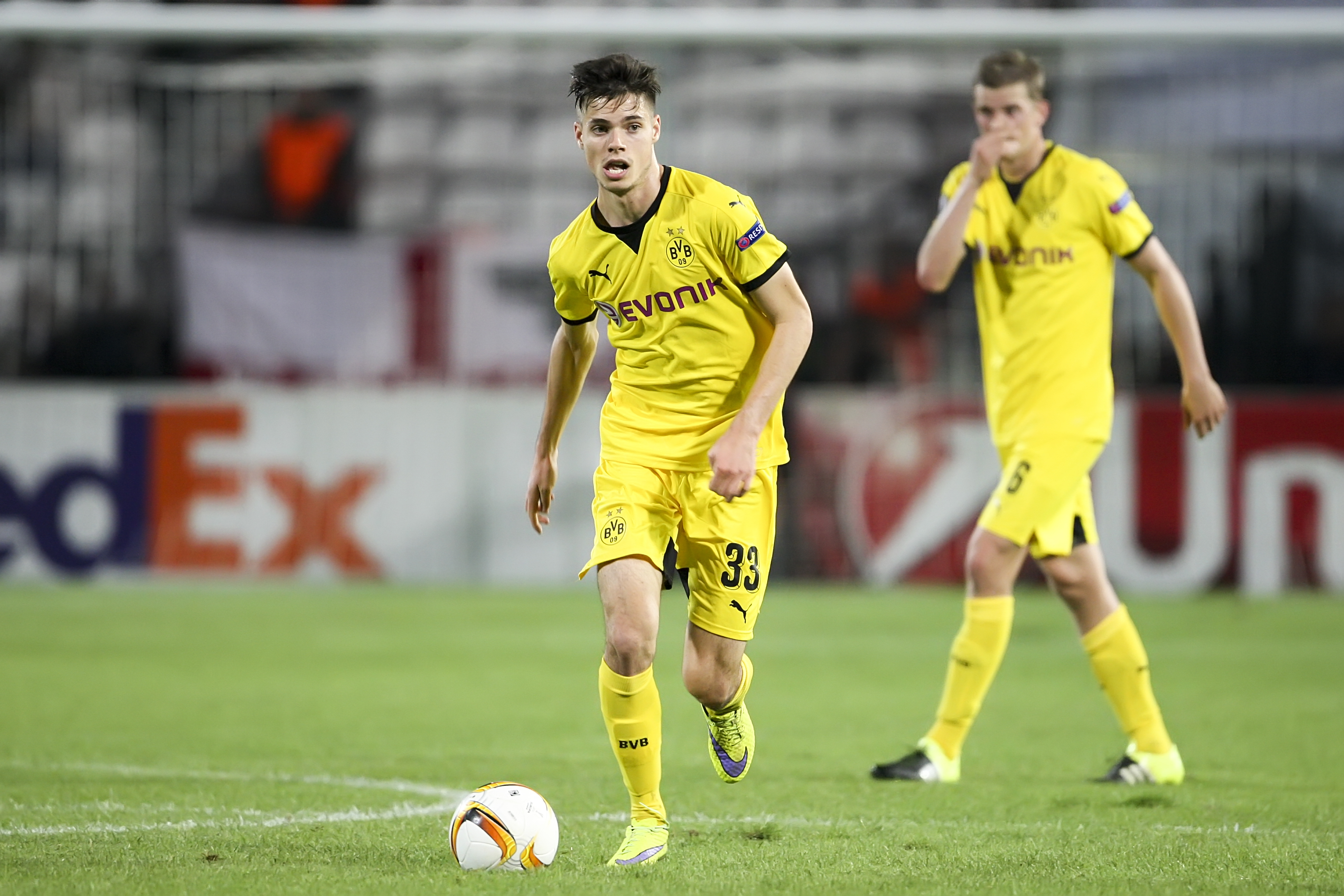Julian Weigl na celowniku Manchesteru United