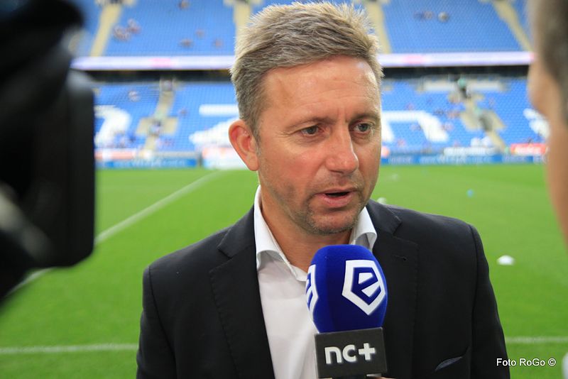 Brzęczek na wylocie z Lechii?