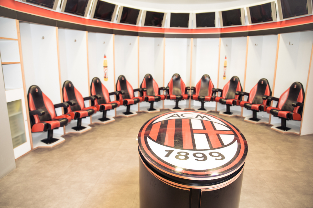 Berlusconi sprzedaje Milan. Na stole 485 milionów!