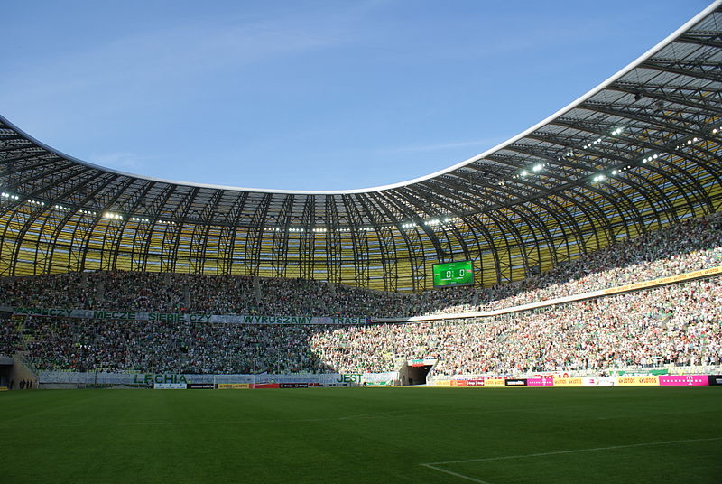 Lechia przedłużyła kontrakt z pomocnikiem