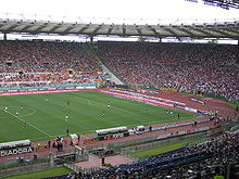 Roma wzmacnia obronę