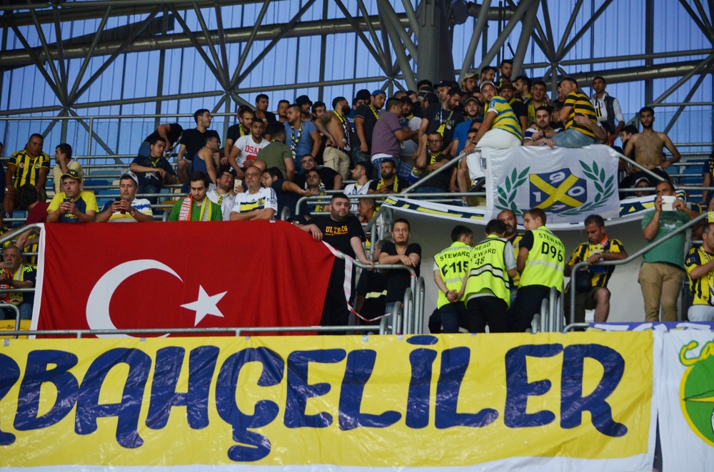 Fenerbahce pewnie awansuje do LE
