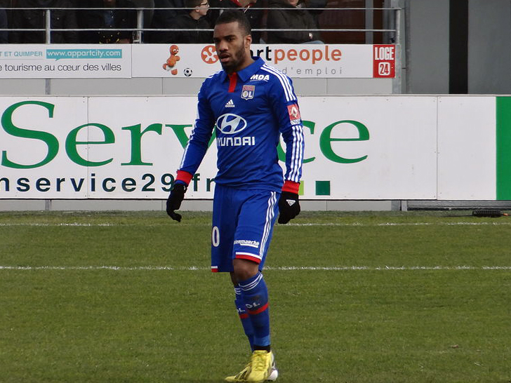 Lacazette zostaje w Lyonie