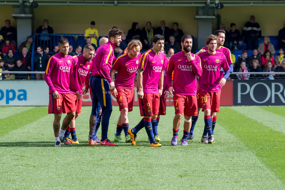 Barcelona utrzymała fotel lidera. Fatalny błąd bramkarza Betisu [VIDEO]