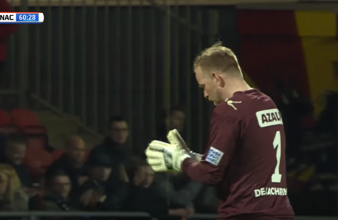 Piękny gest. Fani uczcili pamięć matki rywala [VIDEO]