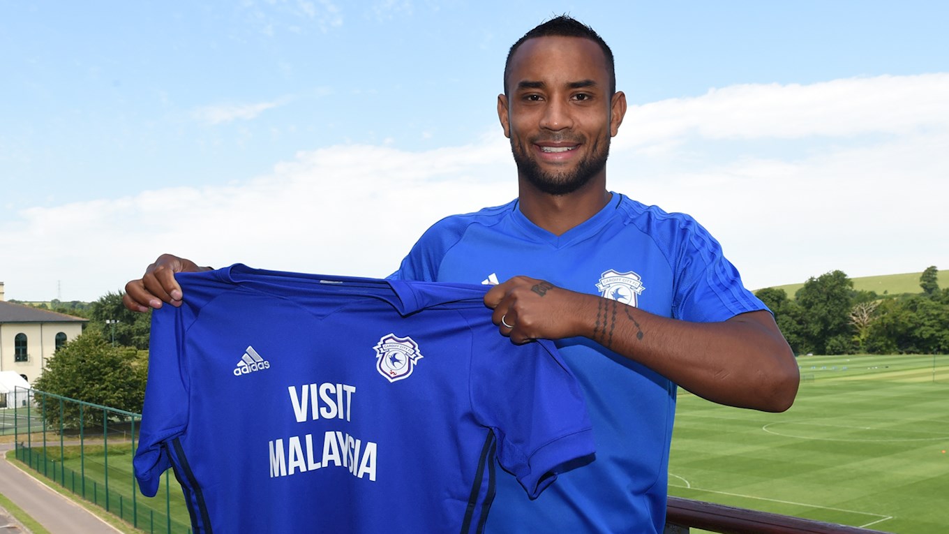 Damour podpisał dwuletni kontrakt z Cardiff City