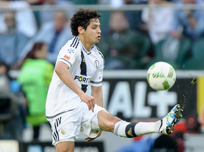 Sześciu piłkarzy Legii zagrożonych kartkami