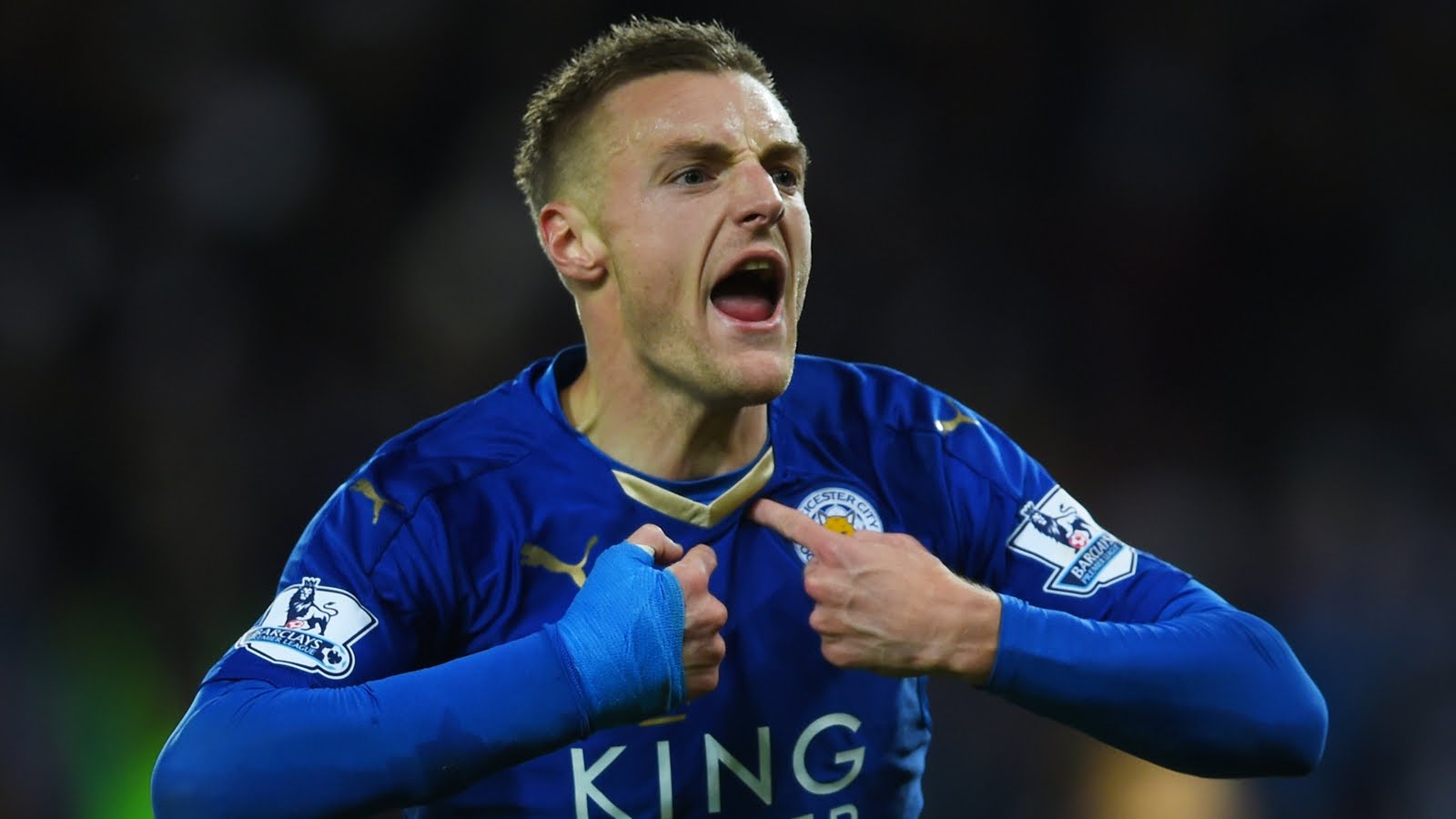 Spiderman na treningu Leicester City. Vardy chciał przestraszyć kolegów [WIDEO]