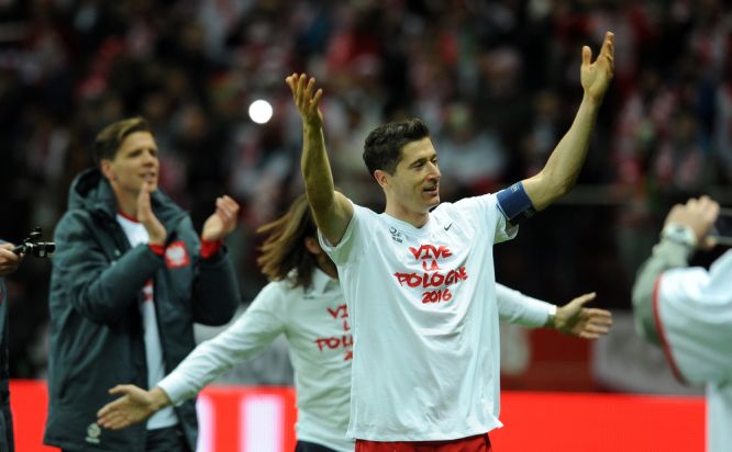 Lewandowski w Drużynie Sezonu Ligi Mistrzów według UEFA. Ale kto najlepszy? [ANKIETA]