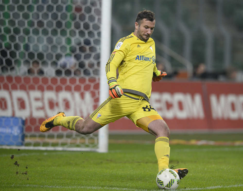 Janukiewicz wrócił do Pogoni Szczecin - prawdopodobnie tylko na chwilę