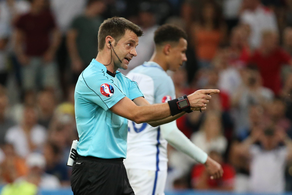 Sędzia pomógł gospodarzom? Hajto: Skandal. Tylko włoski arbiter mógł tak zrobić [AKTUALIZACJA]