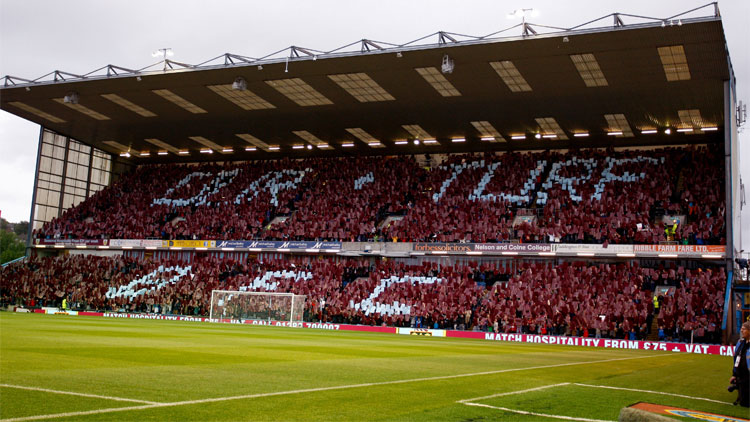 Josh Brownhill przenosi się do Premier League. Podpisał kontrakt z Burnley FC