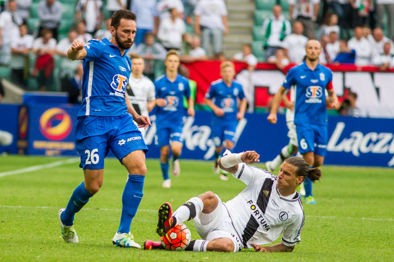 Urban: Odchodzimy od pomysłu z trójką obrońców