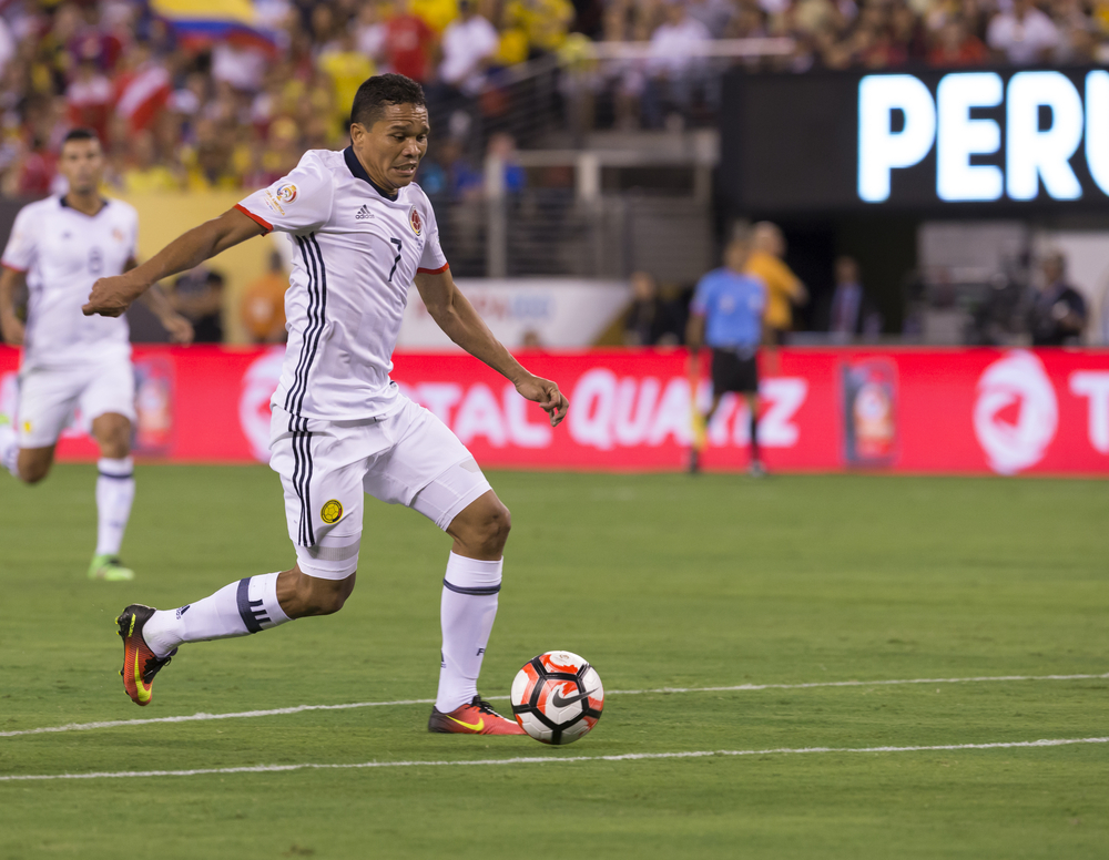 Carlos Bacca: Pierwszą opcją jest Milan