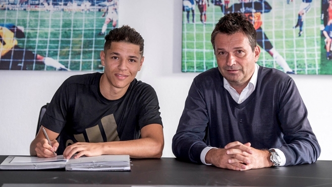 Harit nowym zawodnikiem Schalke
