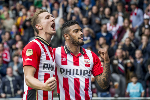 Nowy kontrakt de Jonga w PSV
