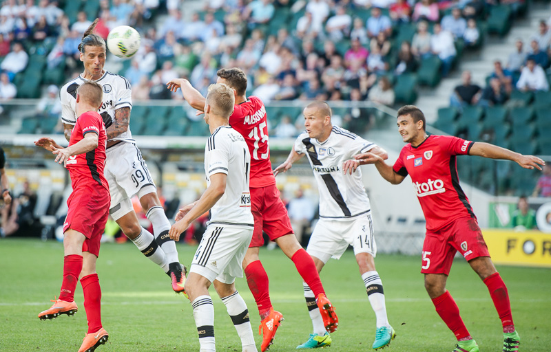Legia zagra z Arką rezerwami. "Kibice mogą spodziewać się wielu zmian"