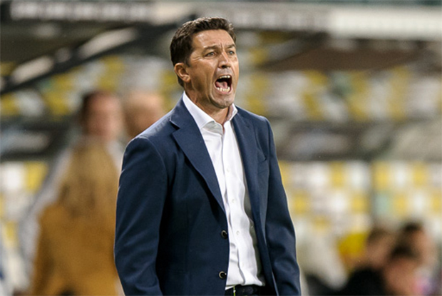 Dni Hasiego policzone? "PS": Legia szuka trenera