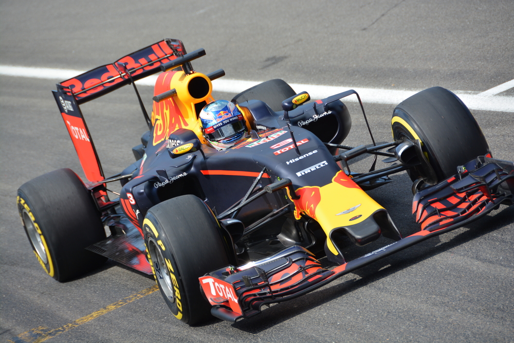 Zwycięstwo Ricciardo, wielki dramat Hamiltona