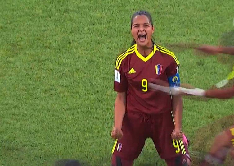 Co za gol na kobiecym mundialu! A strzela... Deyna! [VIDEO]