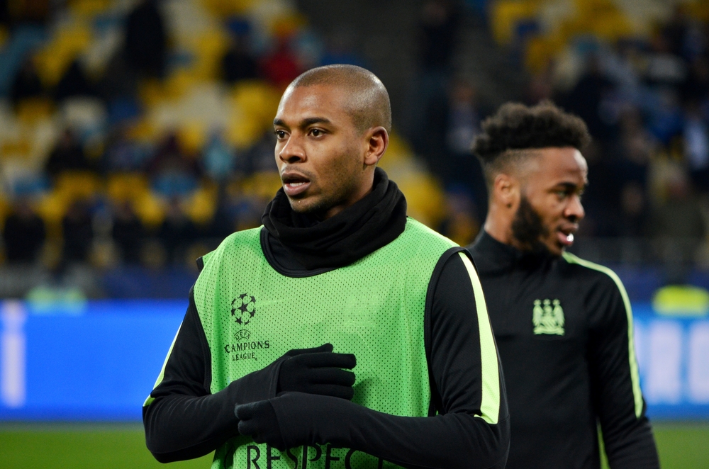 Fernandinho dłużej w Manchesterze City