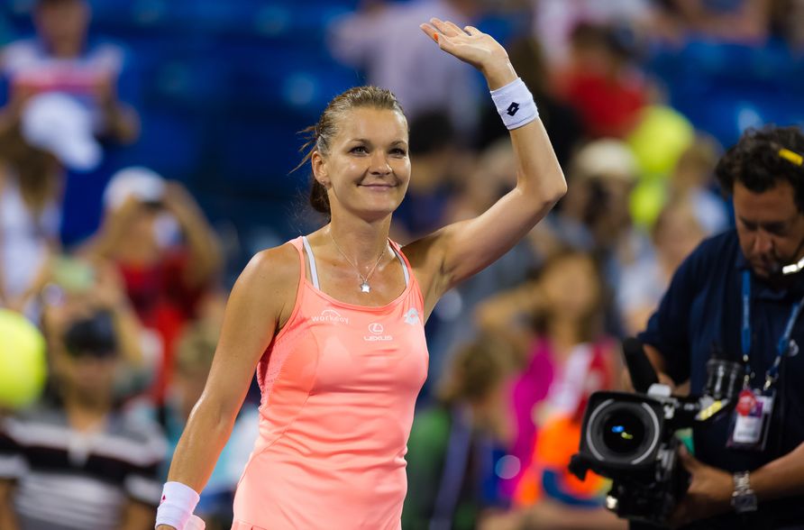 Radwańska nie dała rady Safarowej i odpadła z Wimbledonu w drugiej rundzie