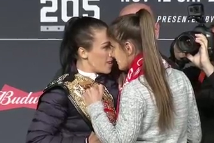 Jędrzejczyk zaatakowała Kowalkiewicz. Spięcie na konferencji prasowej! [VIDEO]