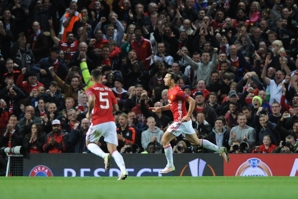 Puchar Ligi Angielskiej: MU lepszy od West Ham United, Arsenal przegrał z Southampton FC