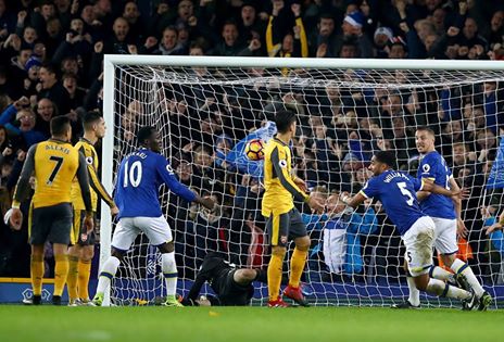 Everton ograł Arsenal, Leicester przegrało z Bournemouth
