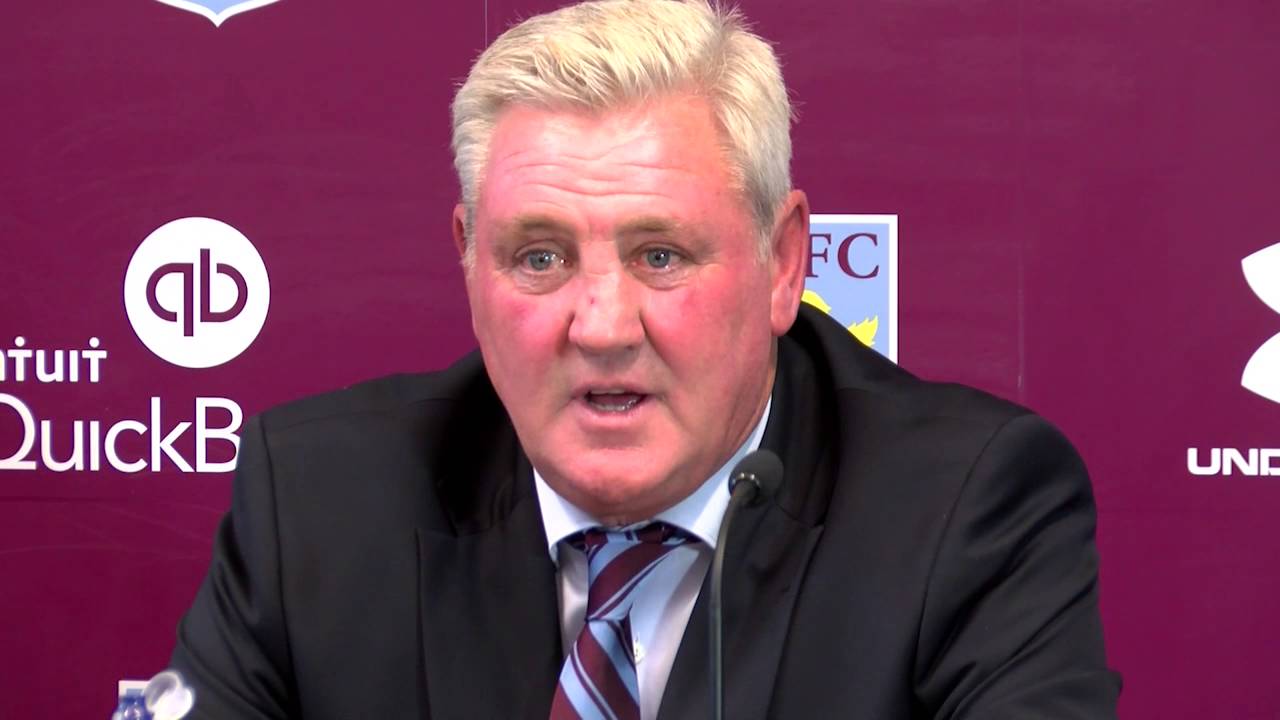 Steve Bruce o grze Newcastle United: Zbyt wielu zawodników stało i patrzyło