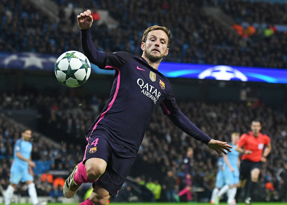 Barcelona chce zatrzymać Rakiticia. Jest oferta