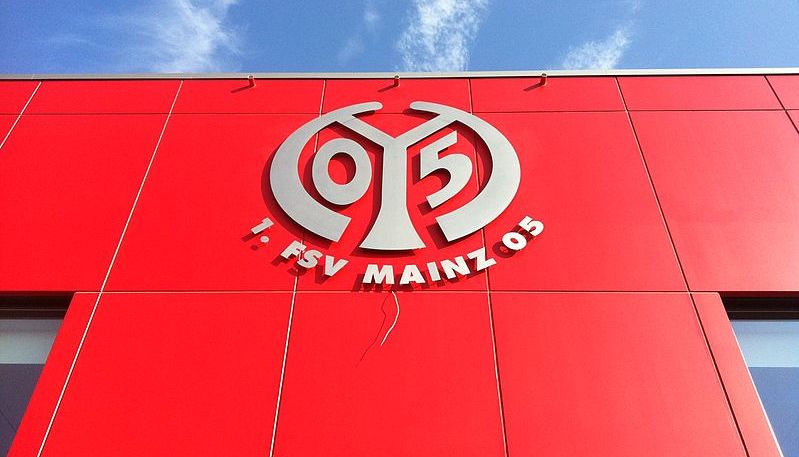Media: Taiwo Awoniyi może wrócić do Bundesligi