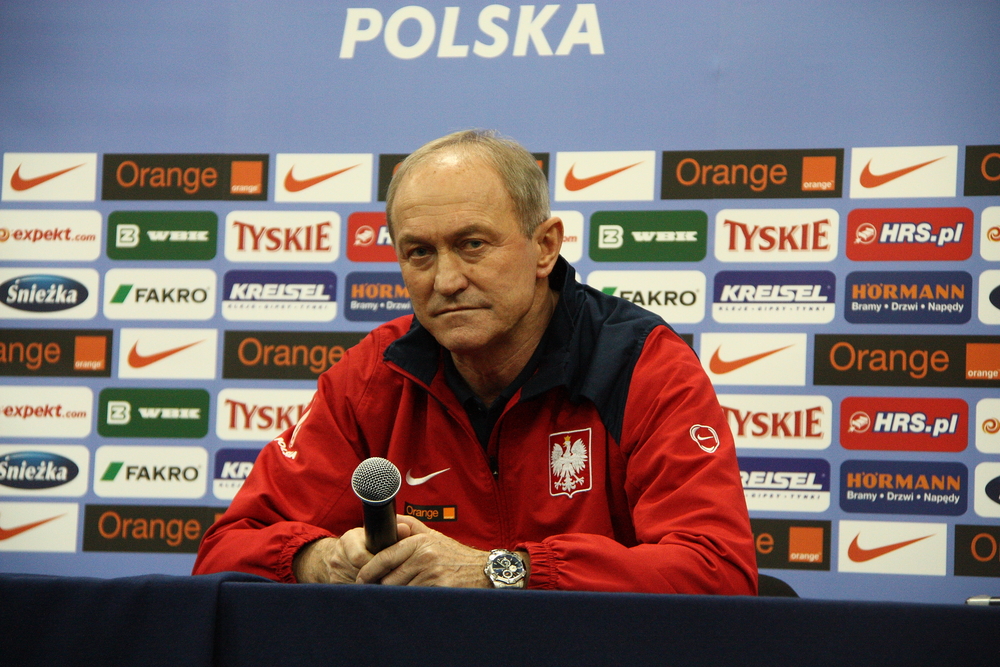 [QUIZ] Smuda, Probierz, Michniewicz... Wiesz wszystko o trenerach klubów Ekstraklasy?