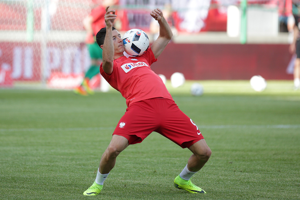 "Lewy" bohaterem Bayernu! Wszedł z ławki i uchronił zespół od porażki [VIDEO]