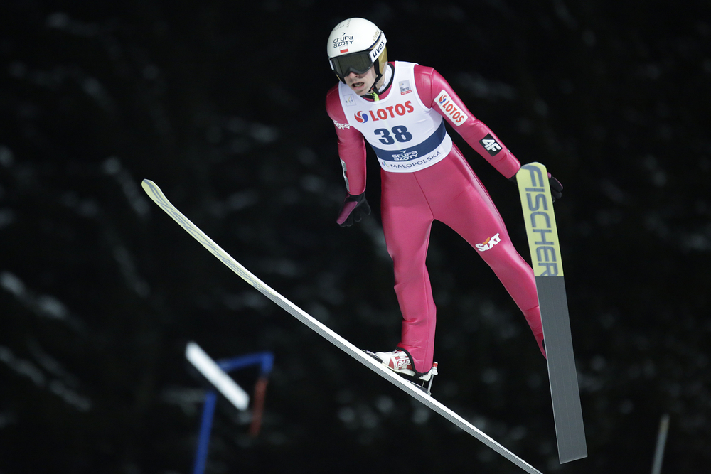 MŚ w Lahti: Kubacki wygrał kwalifikacje, Stoch z rekordem! Ale jego kolano...