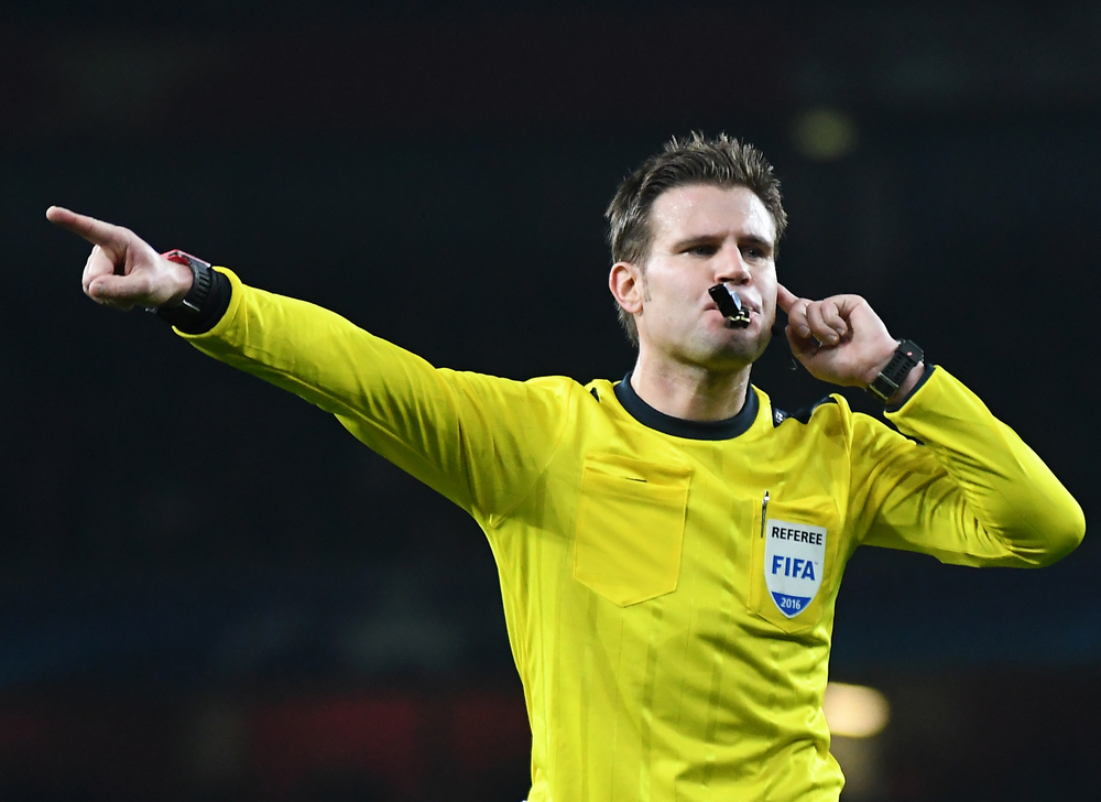 Felix Brych: Nie mogłem zagwarantować zawodnikom bezpieczeństwa