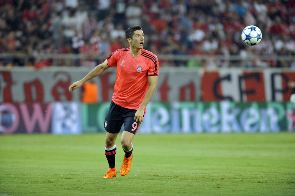 Dobre noty Lewandowskiego. "Jego pojedynek z Koscielnym odmienił losy meczu"