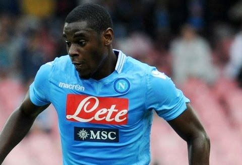Wolfsburg chce napastnika Napoli