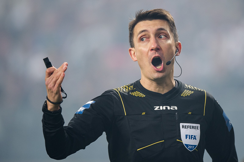 Szwajcarski arbiter posędziuje w Ekstraklasie