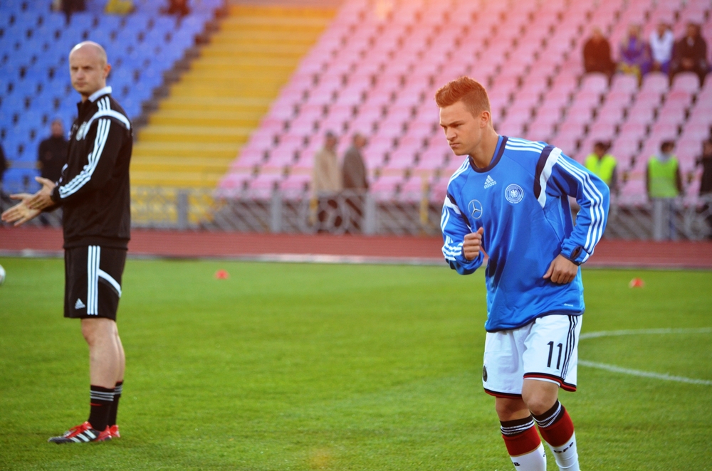 Joshua Kimmich na celowniku klubów z Manchesteru