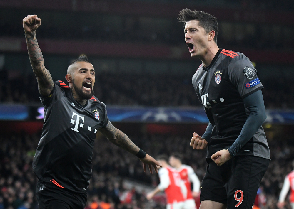 Niemcy zachwyceni występem Polaka: DREHwandowski wiedzie Bayern do mistrzostwa