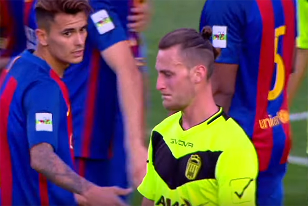 Przegrali z rezerwami Barcelony 0:12. Klub zawiesił działalność, pojawiły się oskarżenia o nielegalne zakłady