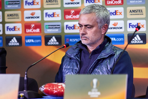 Mourinho kwestionuje ambicję Luke'a Shawa