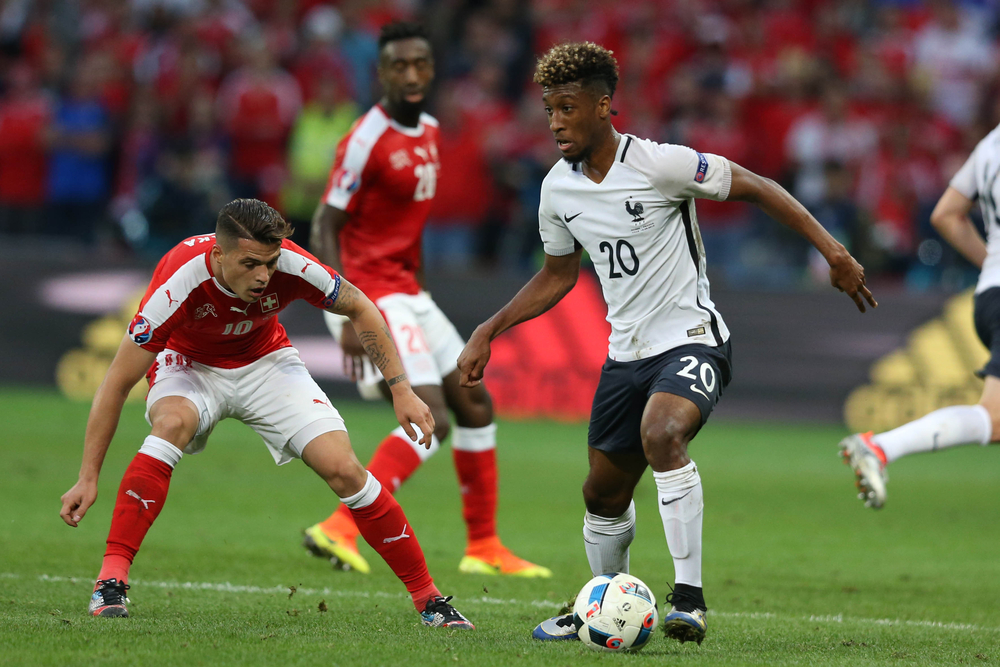 Arsenal rozmawia z Juventusem o transferze Comana?