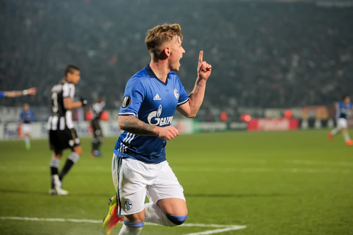 Max Meyer na celowniku Tottenhamu