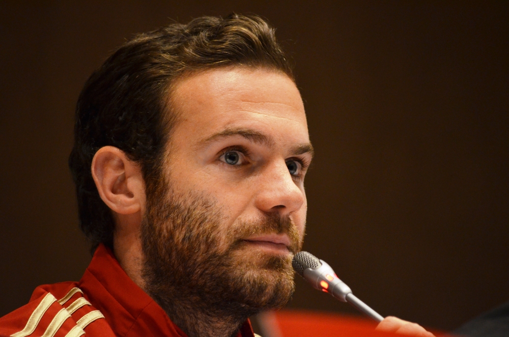 Mata żałuje, że nie zagra z Chelsea