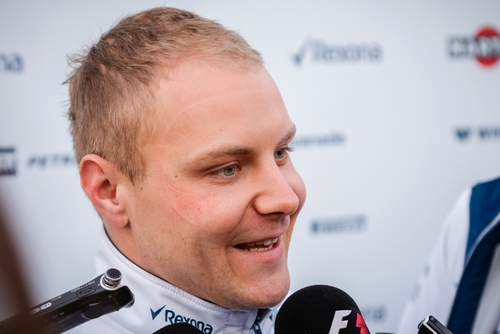 F1: Bottas z pole position w Bahrajnie