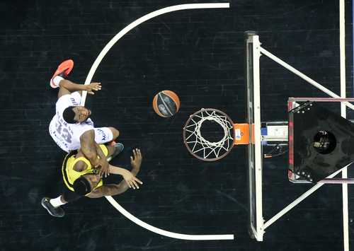 NBA: 18 zbiórek Gortata, porażka Wizards