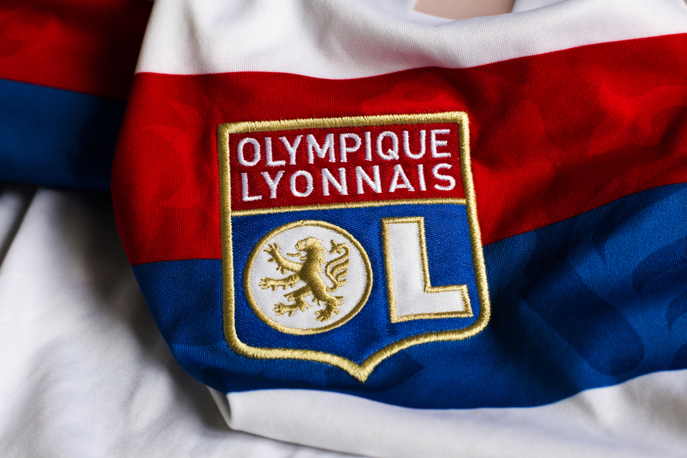 Wygrana Olimpique Lyon, Rybus poza kadrą